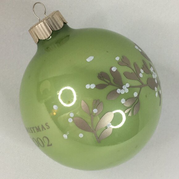 Martha Stewart Everyday Christmas Favorites Collector Ornament Green Floral 2002 - Picture 11 of 16